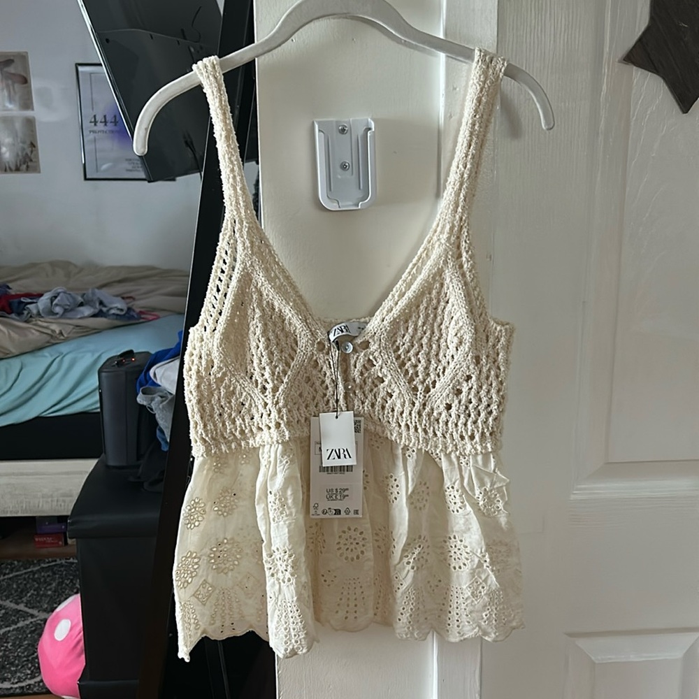 Zara Beautiful Crochet Cropped Blouse, NWT